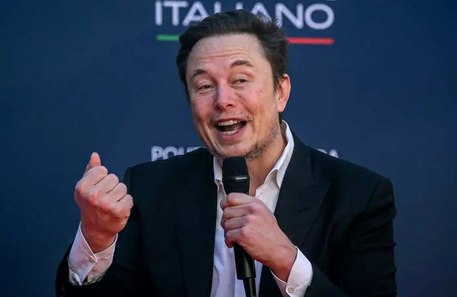 Elon Musk’s Offer to Assist in Reinstating Donald Trump’s Twitter Account
