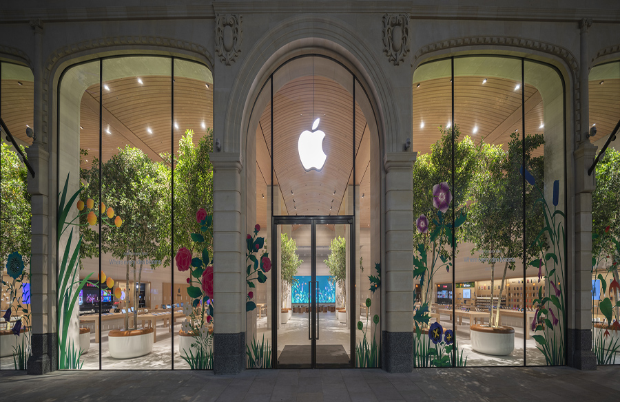 Apple Brompton Road: Merging Heritage with Innovation